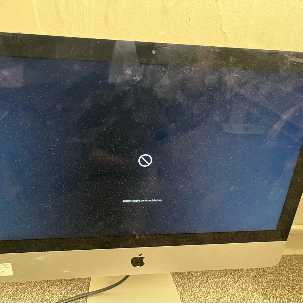 7 Apple iMac’s unknown condition